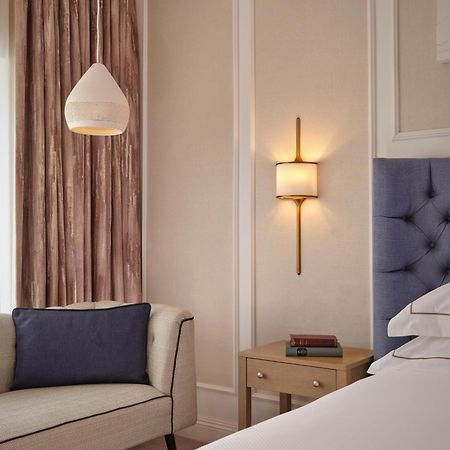 The College Green Dublin Hotel, Autograph Collection מראה חיצוני תמונה