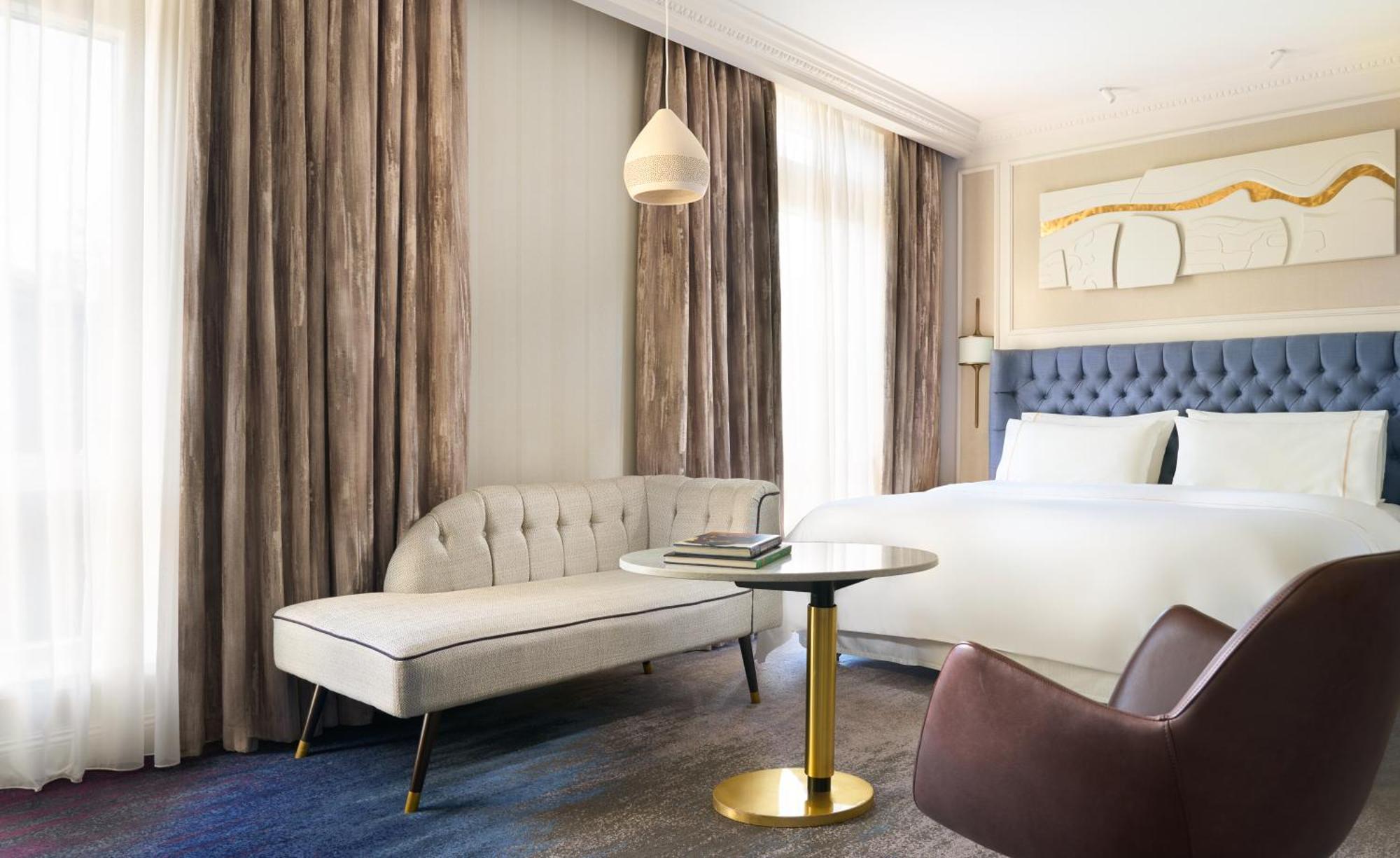 The College Green Dublin Hotel, Autograph Collection מראה חיצוני תמונה