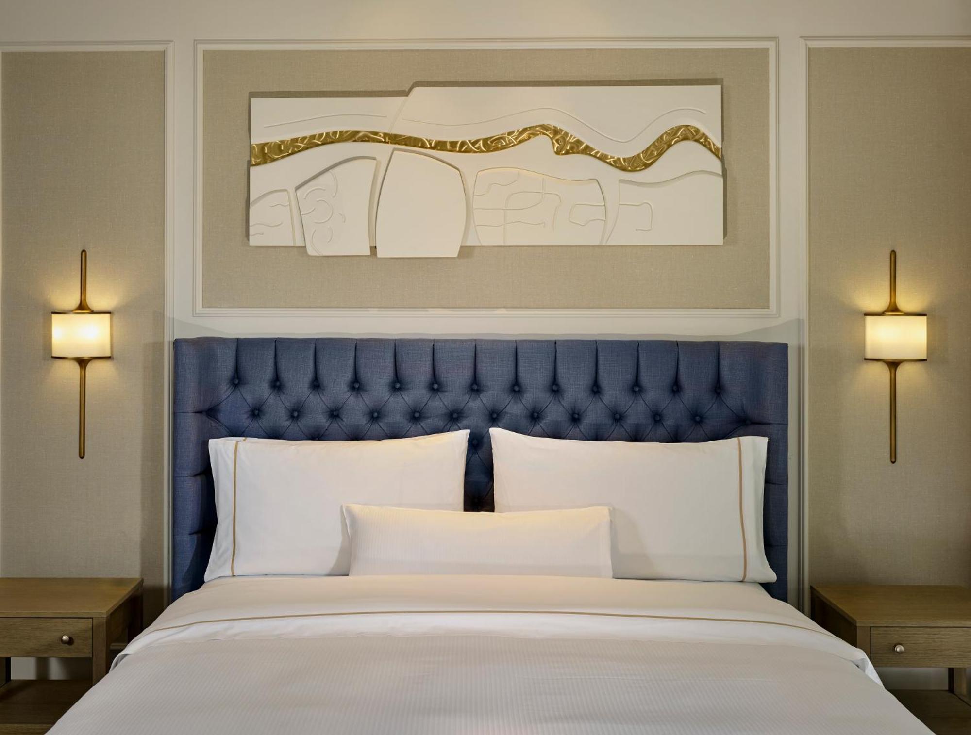 The College Green Dublin Hotel, Autograph Collection מראה חיצוני תמונה
