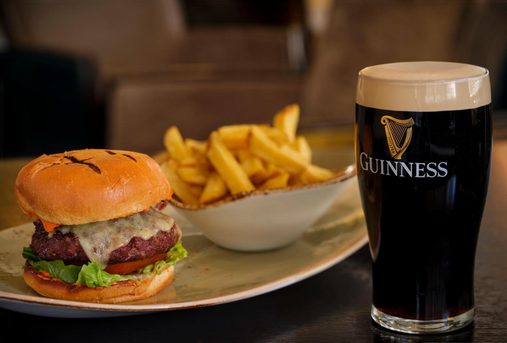 The College Green Dublin Hotel, Autograph Collection מראה חיצוני תמונה