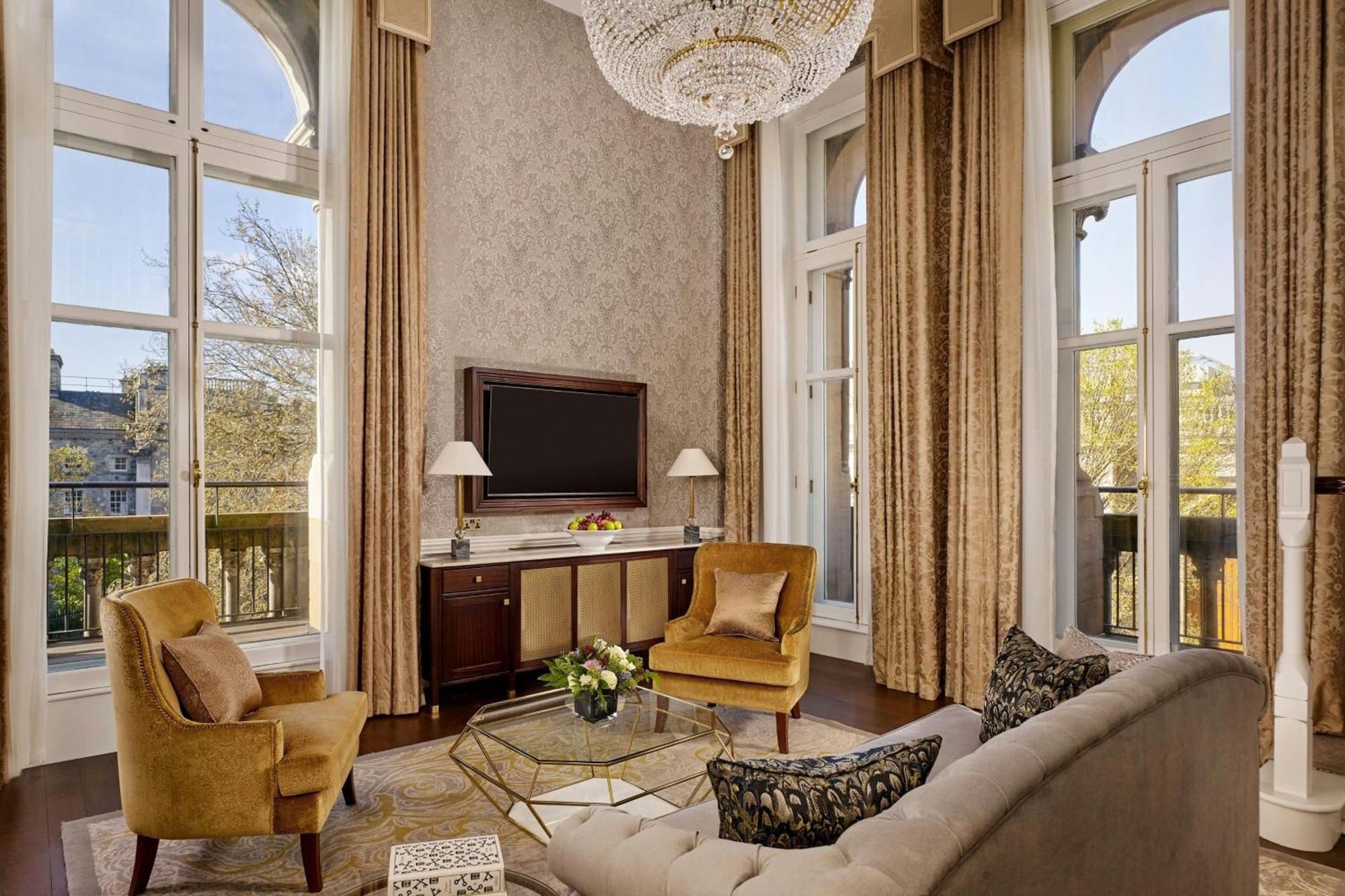 The College Green Dublin Hotel, Autograph Collection מראה חיצוני תמונה
